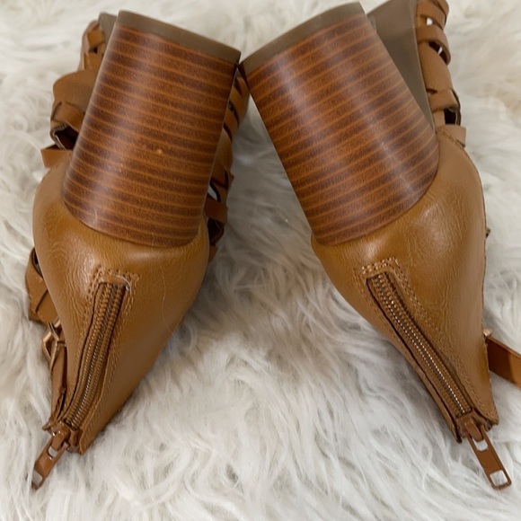 Charlotte Russe Open Toe Block Heel Size 11 - Picture 6 of 7